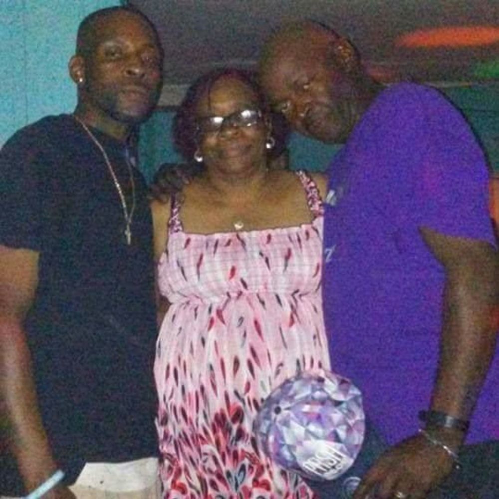 Meet your Posher, Shereba